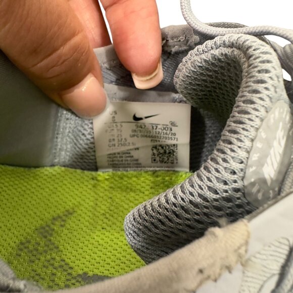 Nike Flex RN Women Running Shoes Size 8 Lightweight Mesh Lace-Up Gray & White - Picture 10 of 16